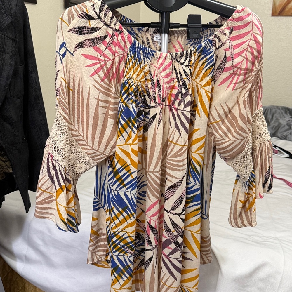 Studio West Multicolor Bell sleeve with crochet insert   Top size XL